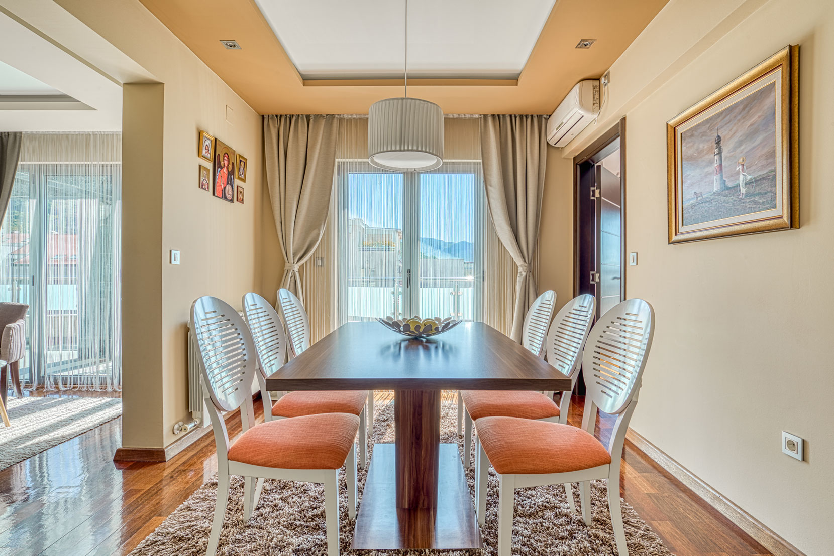 Luxury Apartment